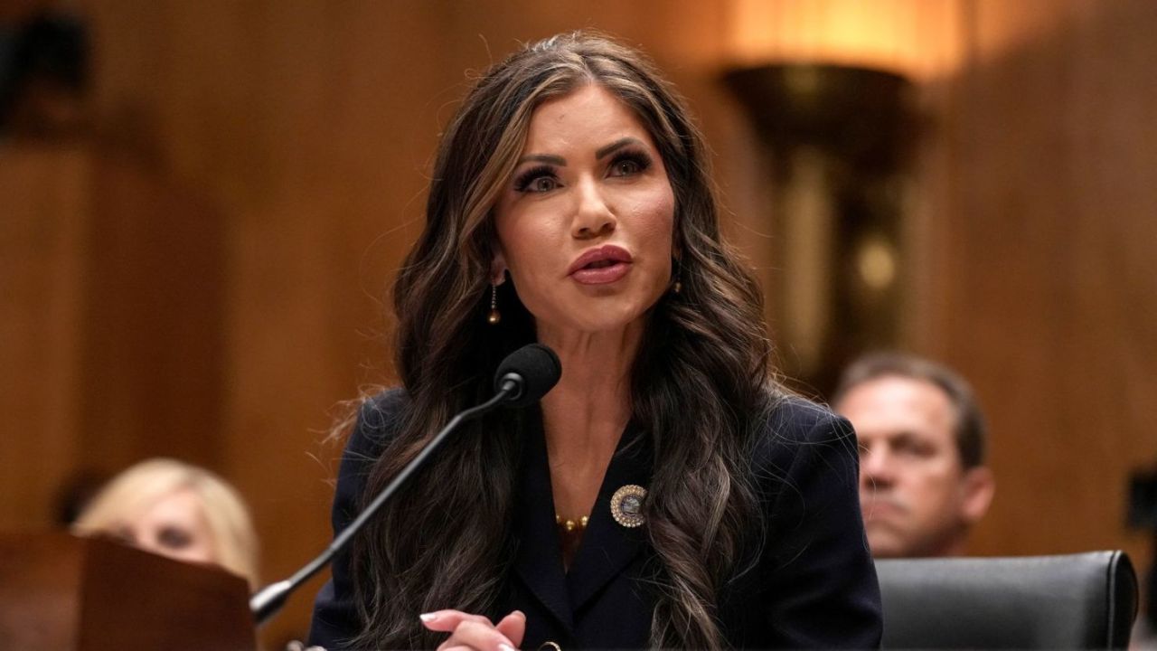 Llega a Honduras la secretaria de Seguridad de EE.UU., Kristi Noem