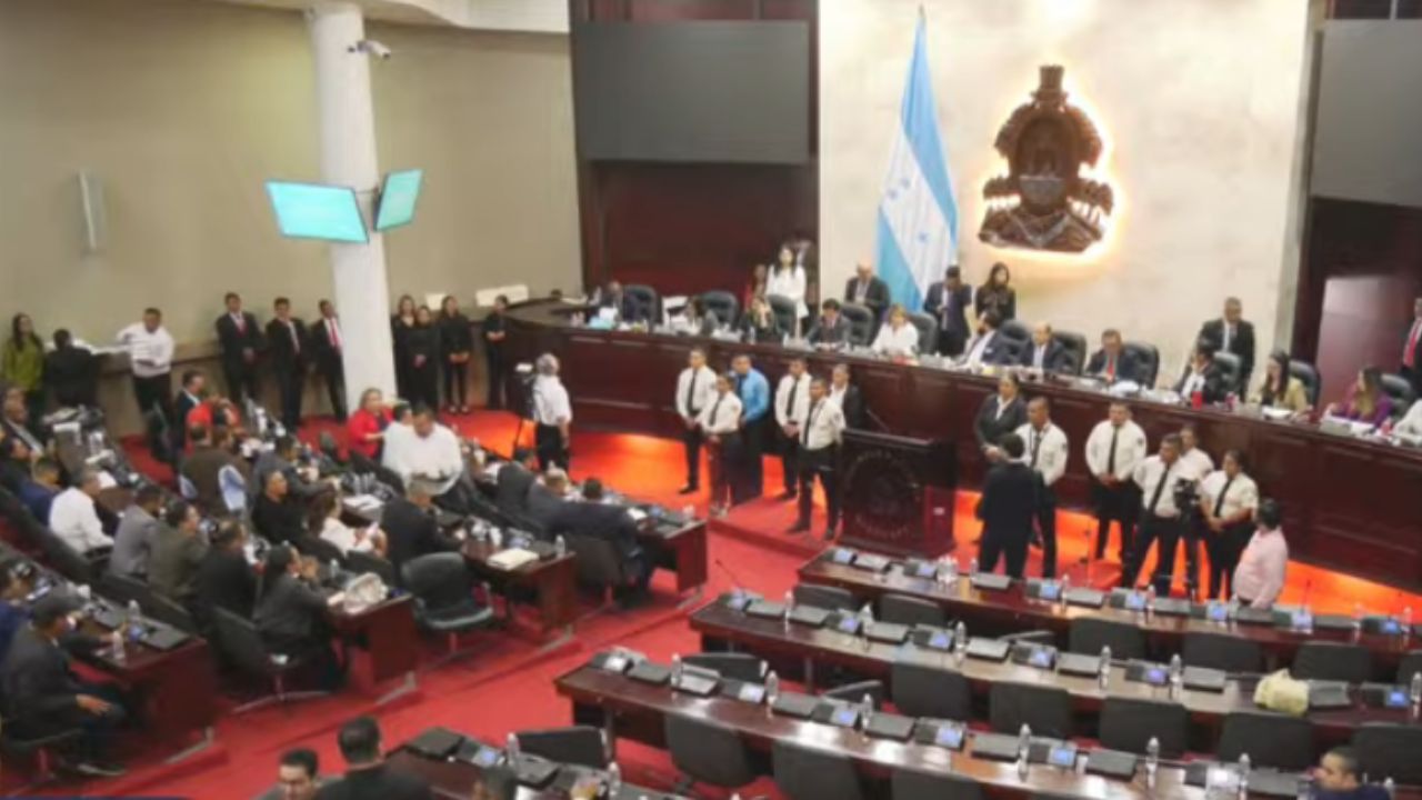 Imagen de Aprueban en el Congreso Nacional el presupuesto electoral para el CNE
