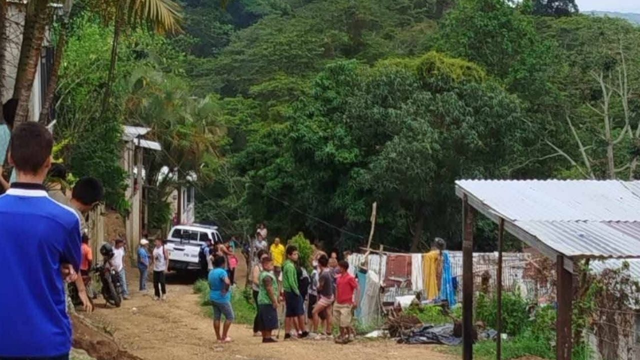 Imagen de Tiene esquizofrenia: esto pasó previó a que hondureño matara a su familia en El Paraíso