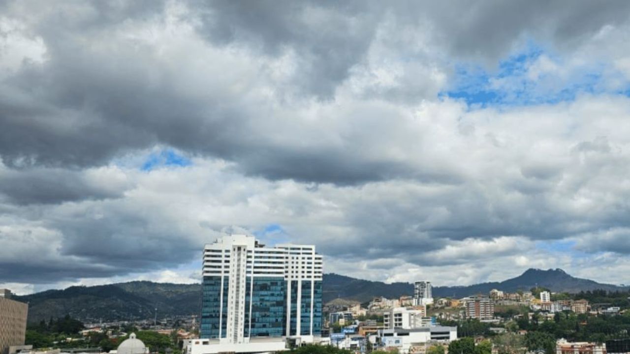 Imagen de ¿Hasta cuándo seguirá el calor en Honduras, según Cenaos?