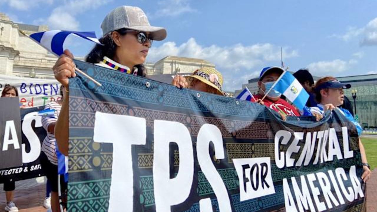 Esto aconseja Estados Unidos a migrantes que perdieron el TPS