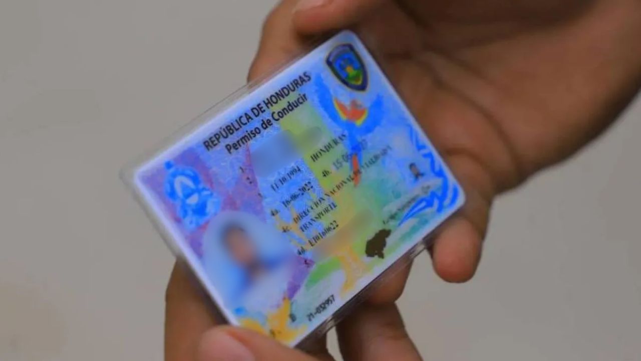 ¿Cuánto cuestan los exámenes clínicos para sacar la licencia de conducir en Honduras?