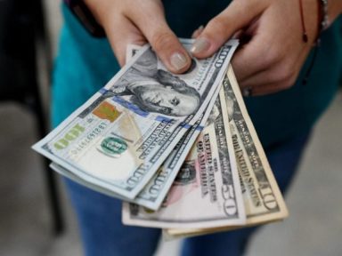 Plan fiscal de Trump: este será el nuevo impuesto a remesas de migrantes