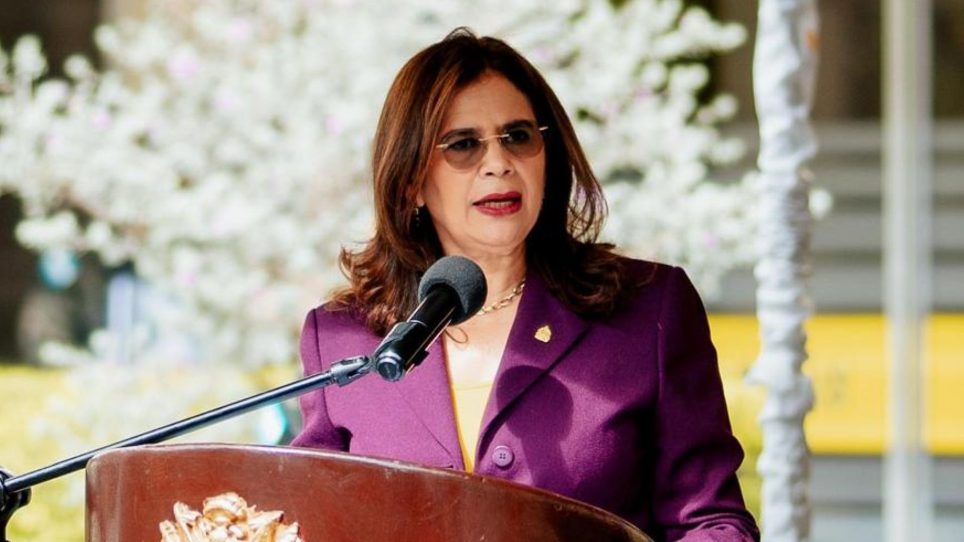 'Libre sigue brillando': Rixi Moncada responde a la salida de Ana Paola Hall
