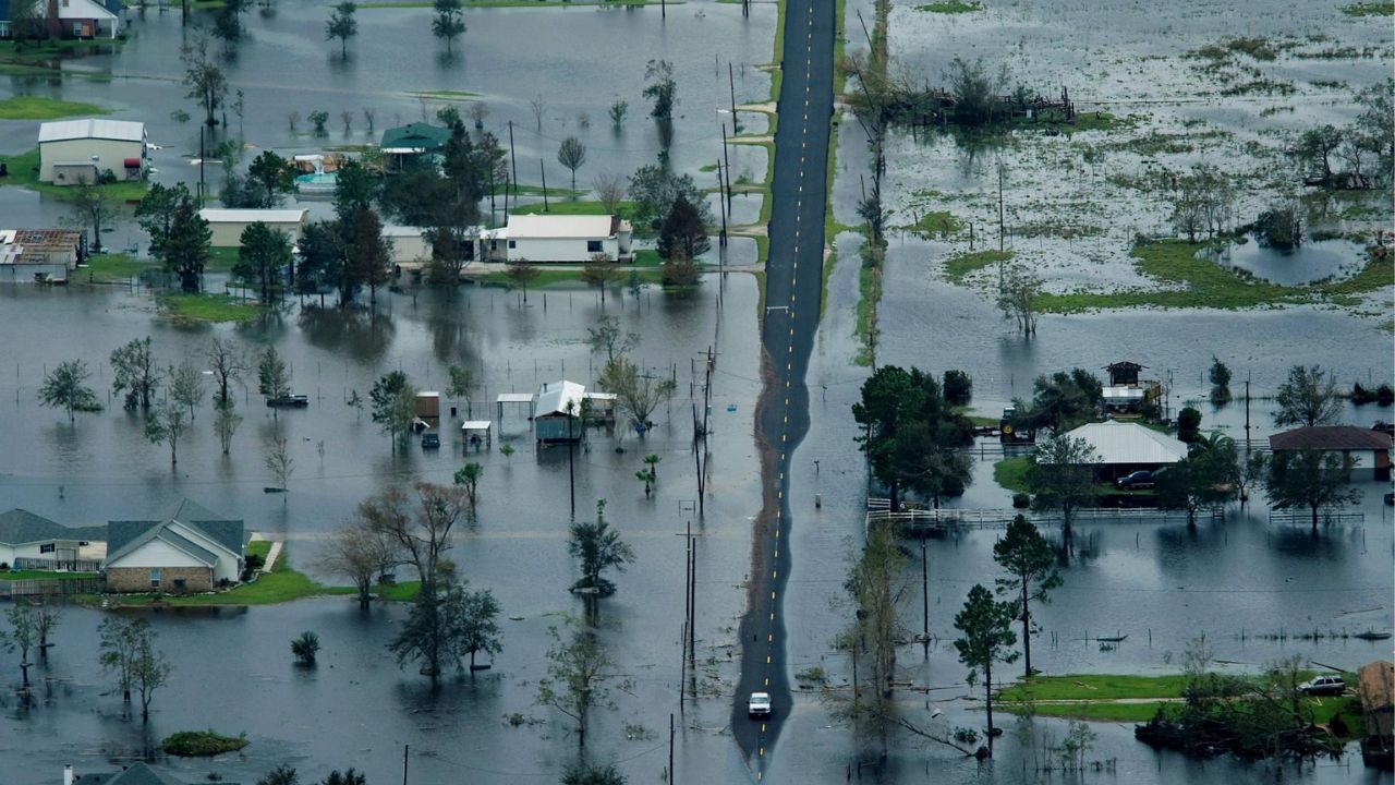 Al menos 13 muertos en Texas y decenas de desaparecidos por inundaciones