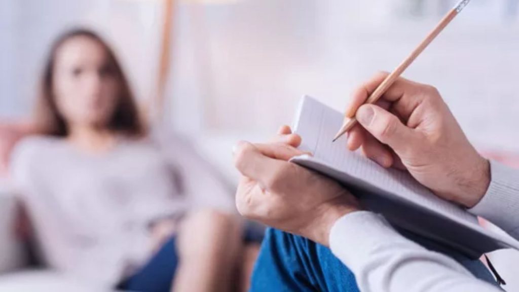 Imagen referencial a un psicólogo