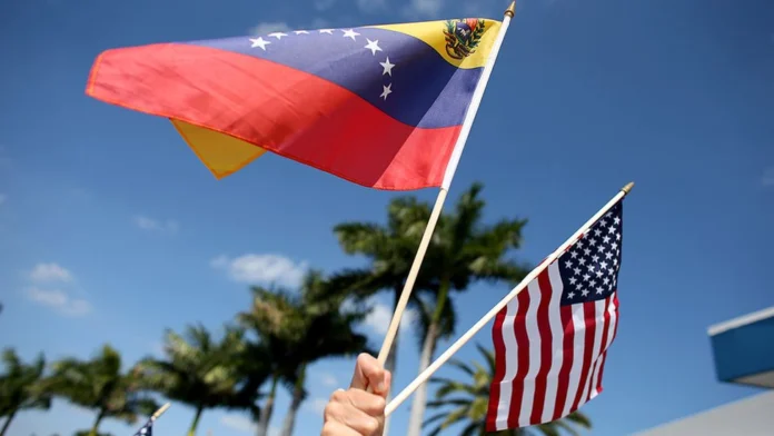 Banderas de Venezuela y Estados Unidos