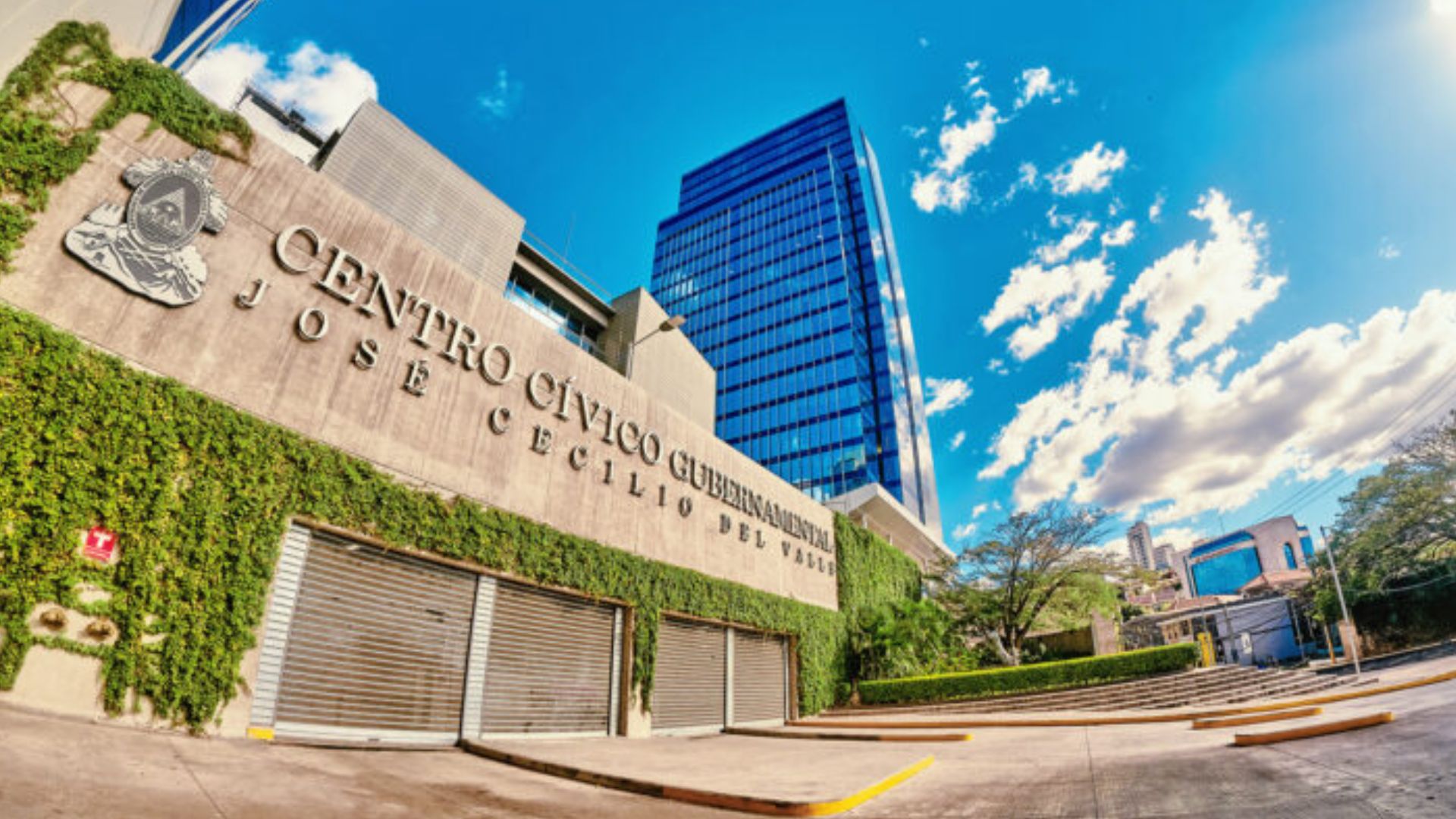 Editorial HRN: Burocracia 'inflada' y gasto corriente