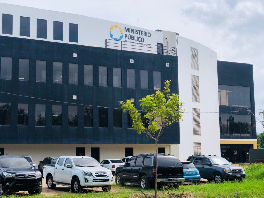 Parte exterior del Ministerio Público