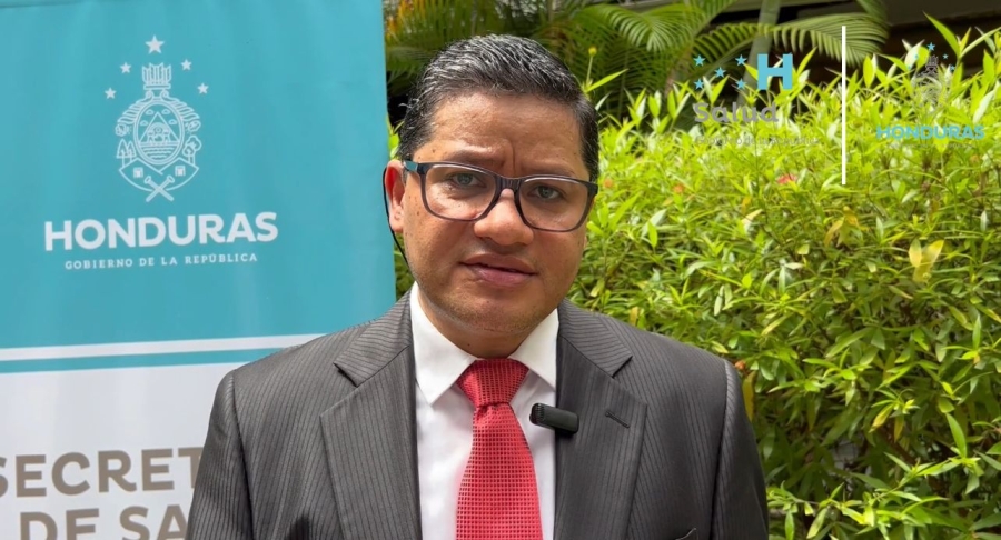 Lorenzo Pavón viendo al frente