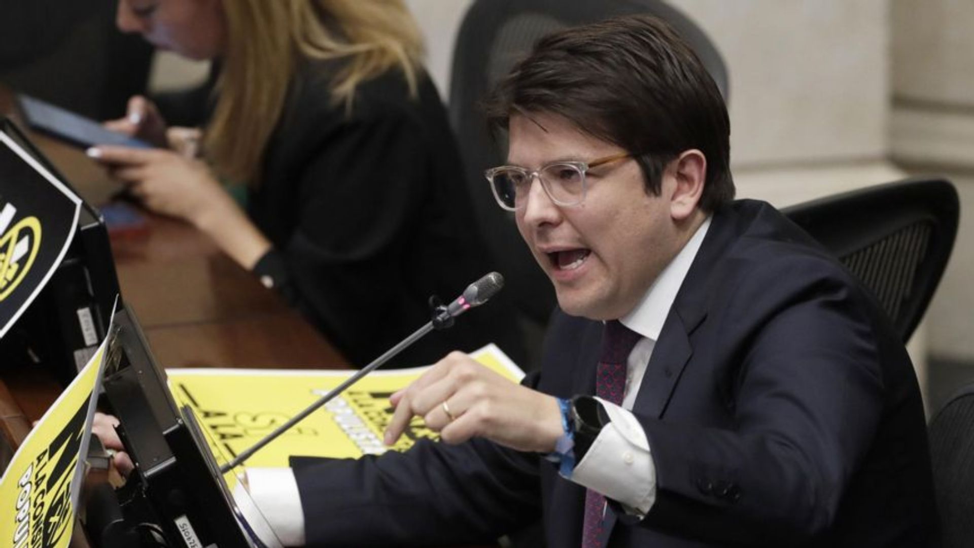 Muere el precandidato presidencial colombiano Miguel Uribe Turbay; luchó por su vida