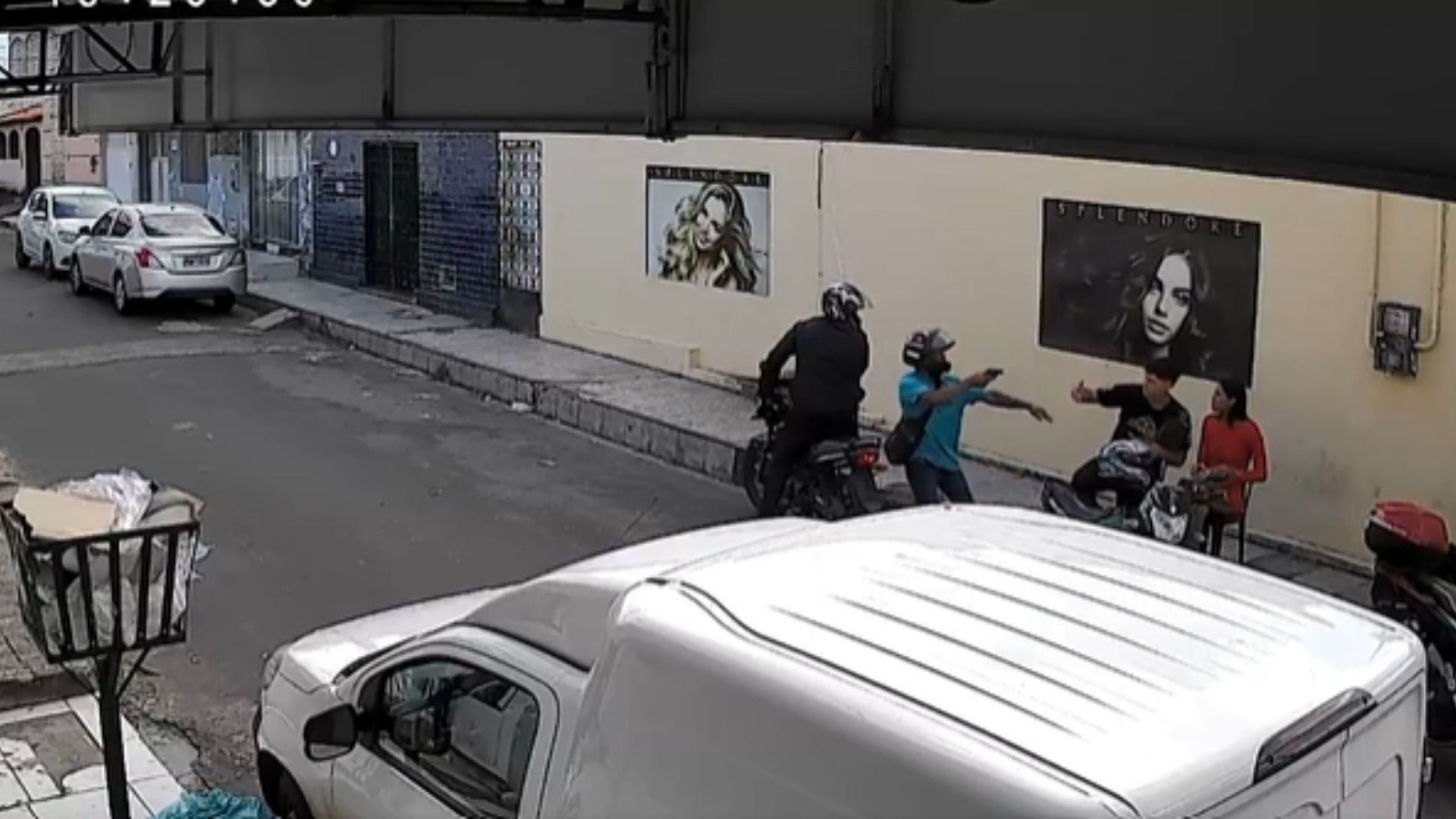 VIDEO: delivery se resiste a entregar celular en asalto y es asesinado frente a su novia
