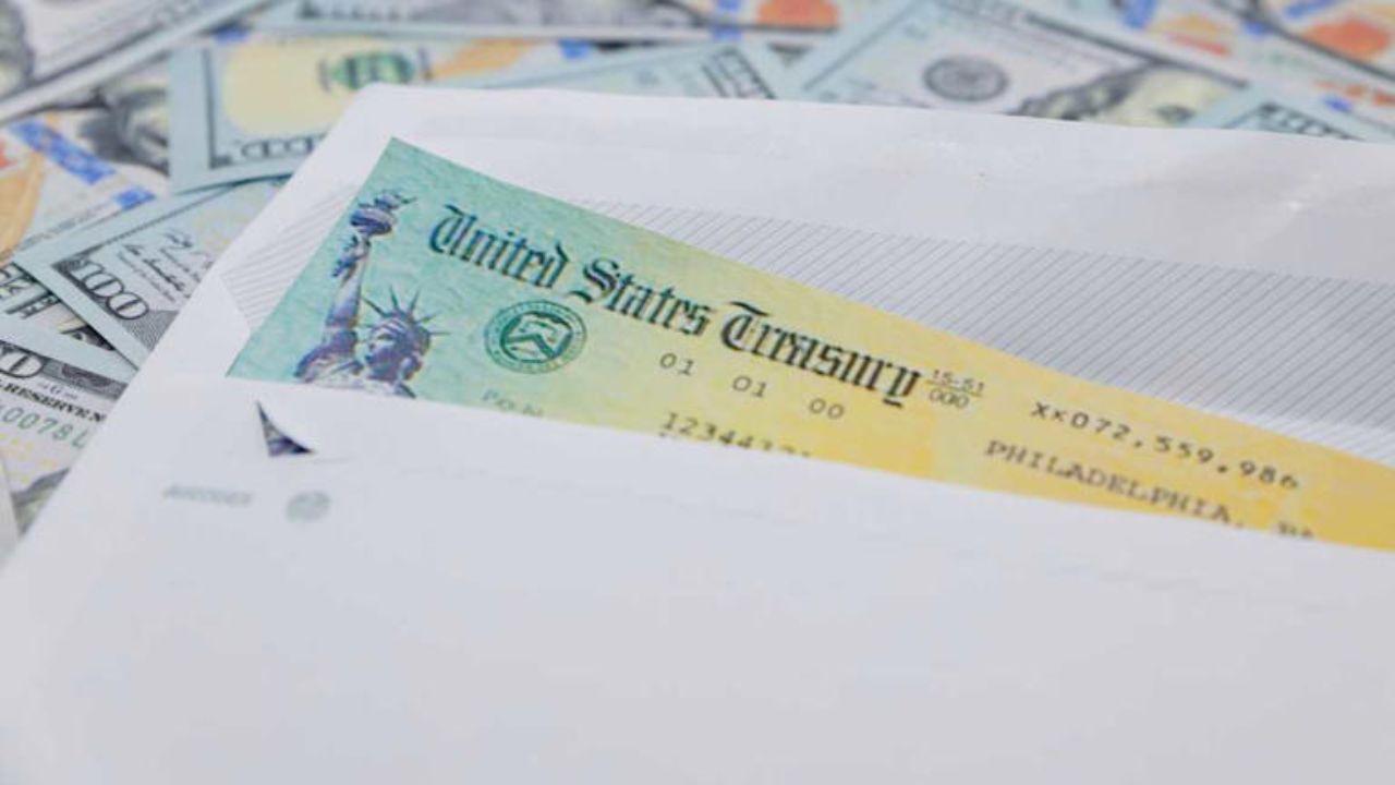 Imagen de Familias que cumplen estos requisitos recibirán cheques de hasta $400 en EE. UU.