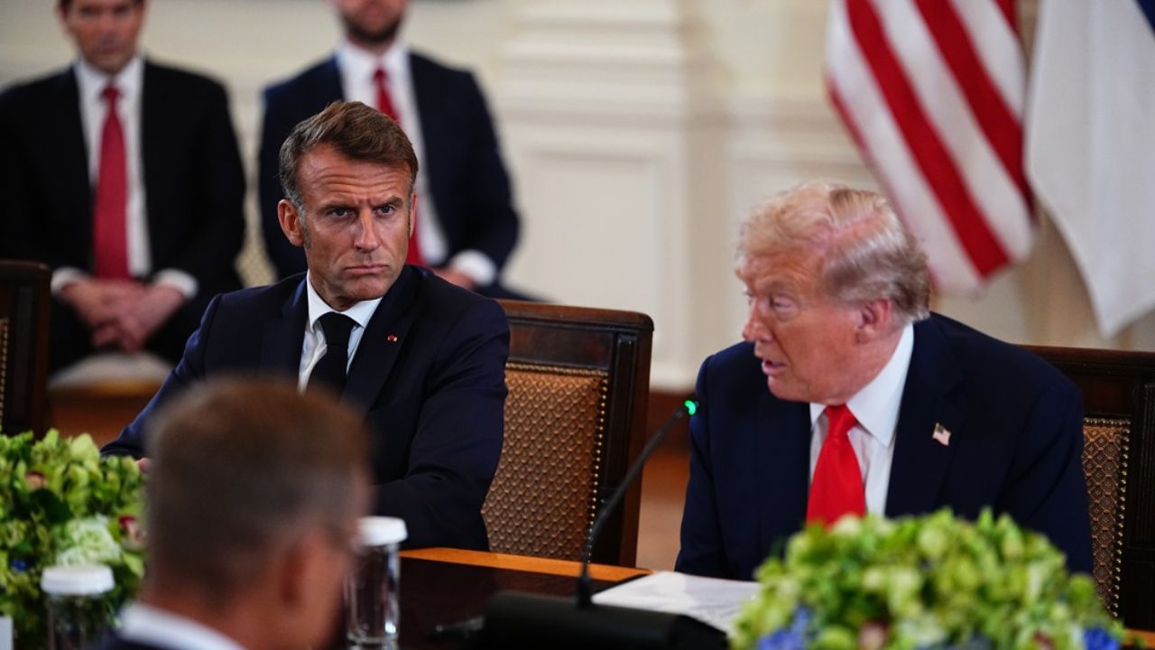 Micrófono capta a Trump afirmando que por él Putin quiere un acuerdo con Ucrania