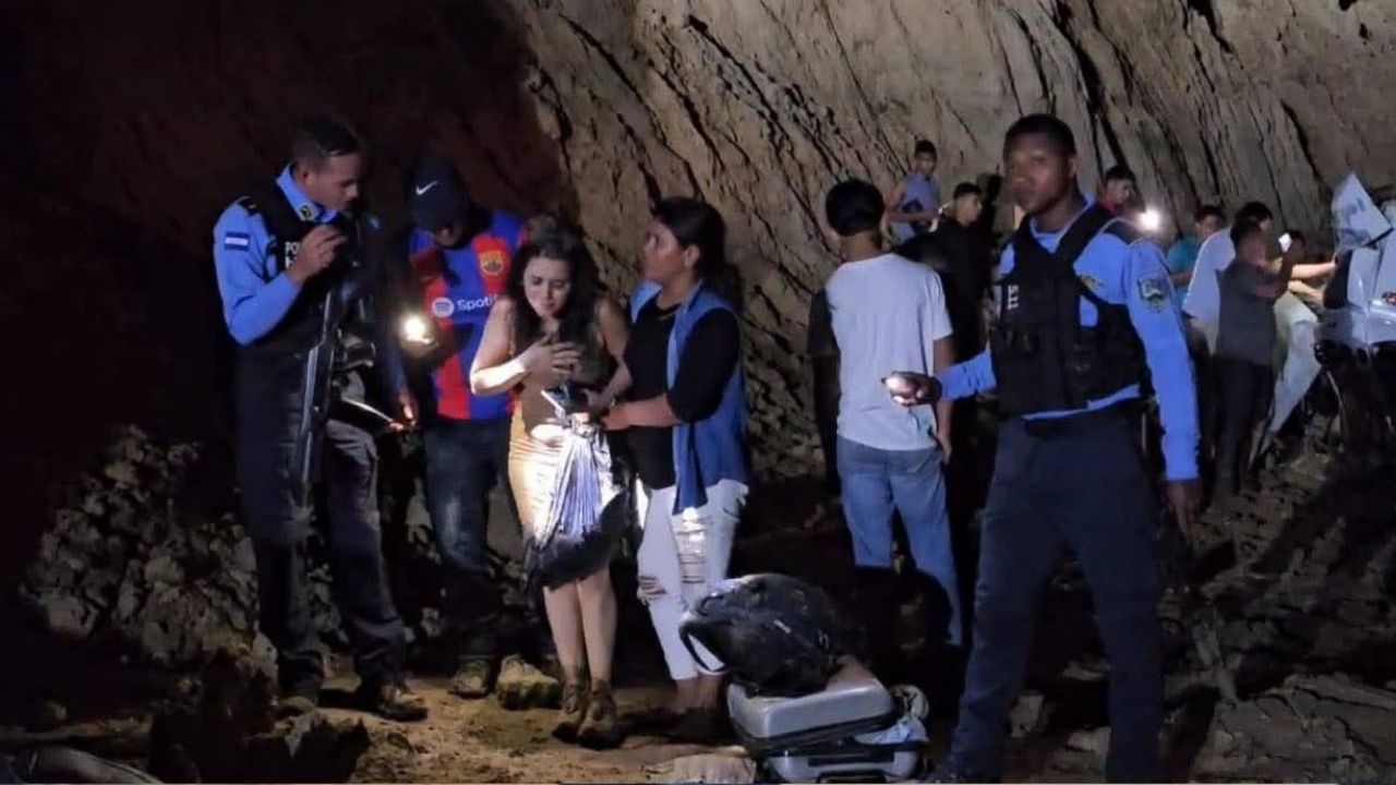 Familia hondureña cae en un socavón y sobrevive; esto provocó el accidente