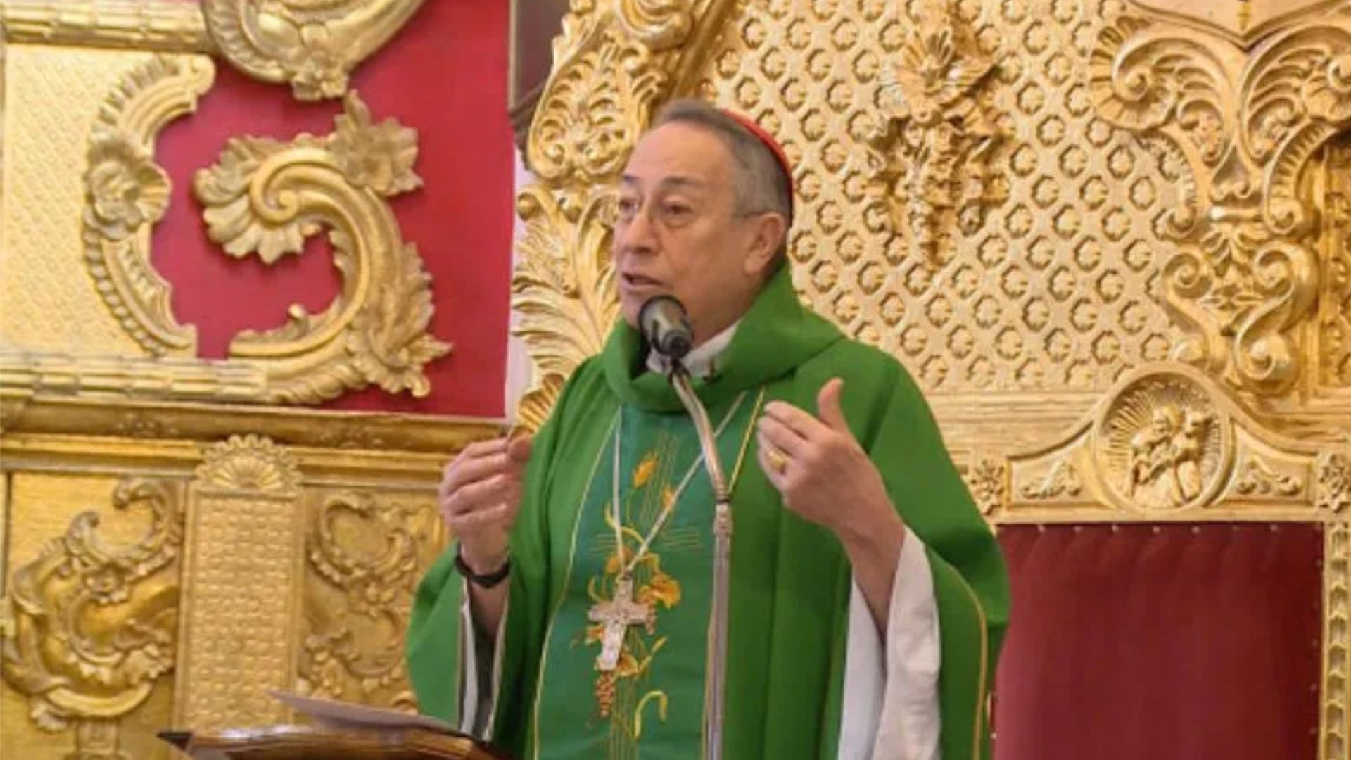 Cardenal pide a los hondureños no tener miedo, incluso frente a amenazas del poder