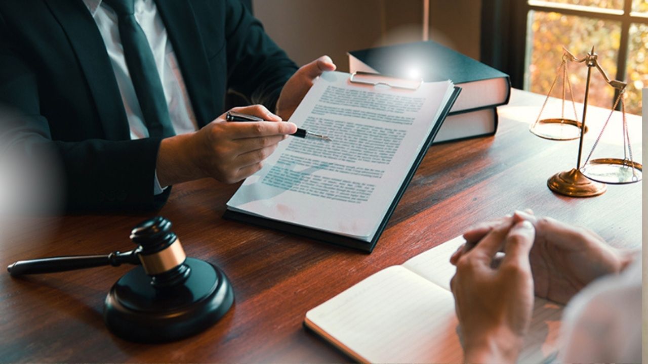 Editorial HRN: Inseguridad jurídica, inversión  y discursos de descrédito