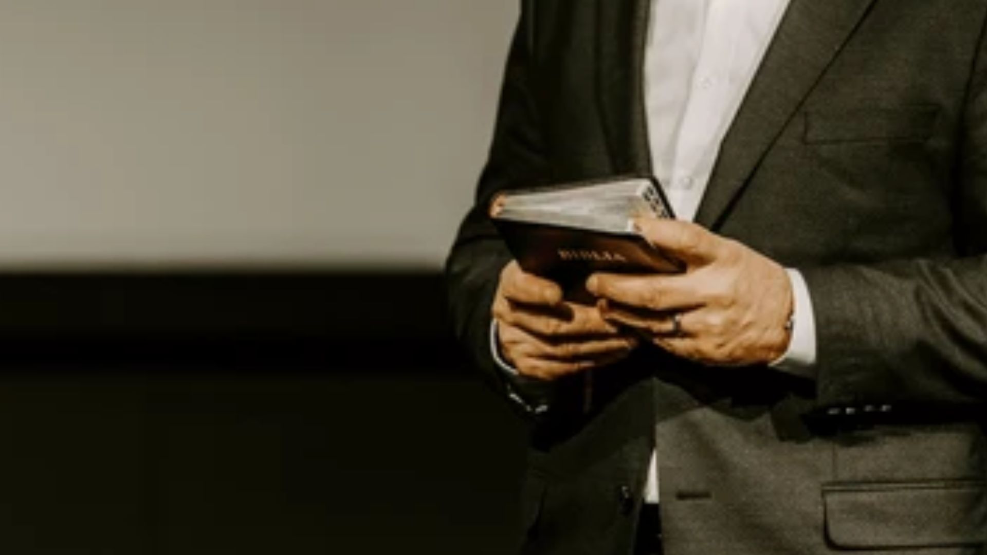 Pastor hondureño denunciado por abuso contra niño recupera su libertad: esto pasó