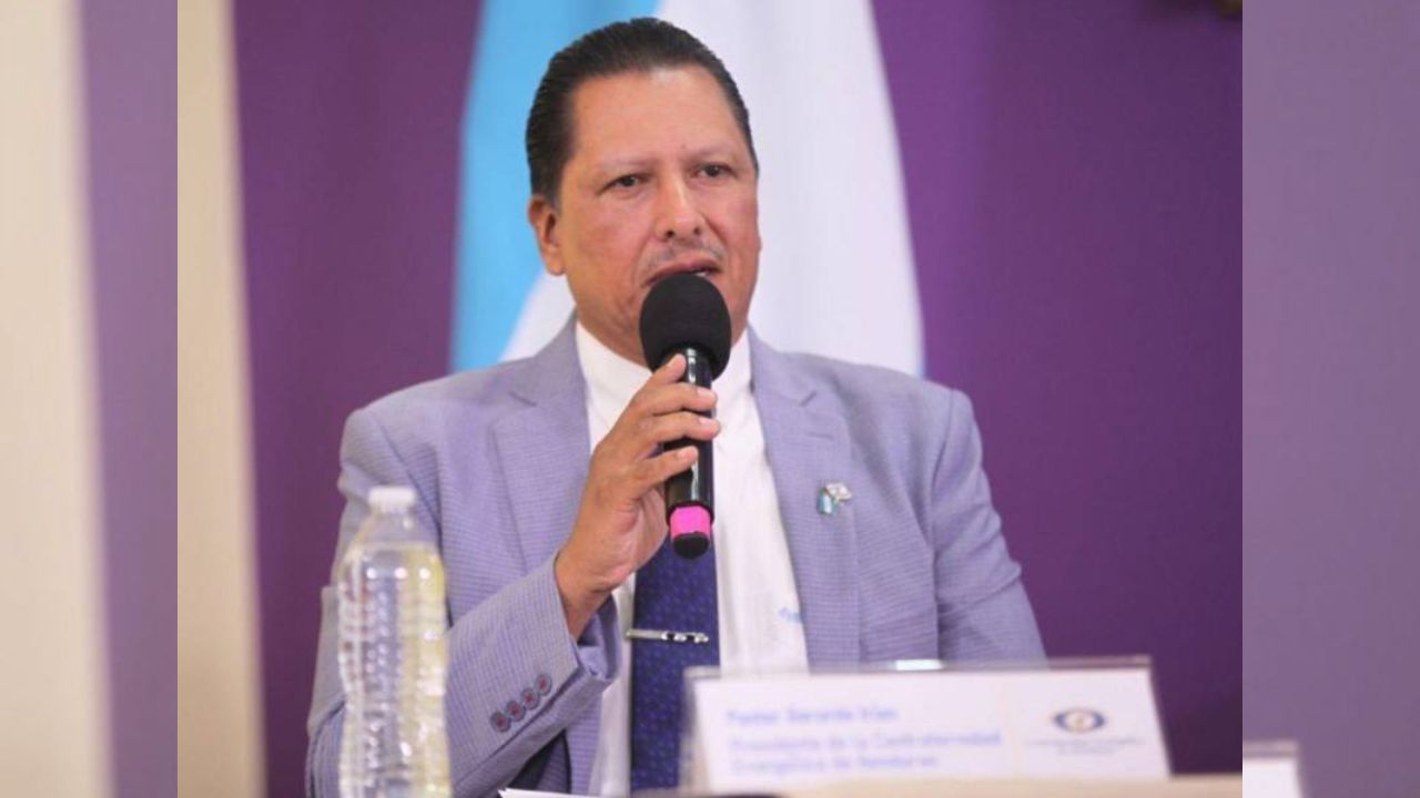 Pastor Gerardo Irías responde ante críticas y rumores sobre personería de la CEH