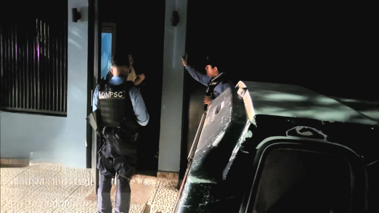 'Me maté’: in extremis policías evitan que hondureño se quite la vida