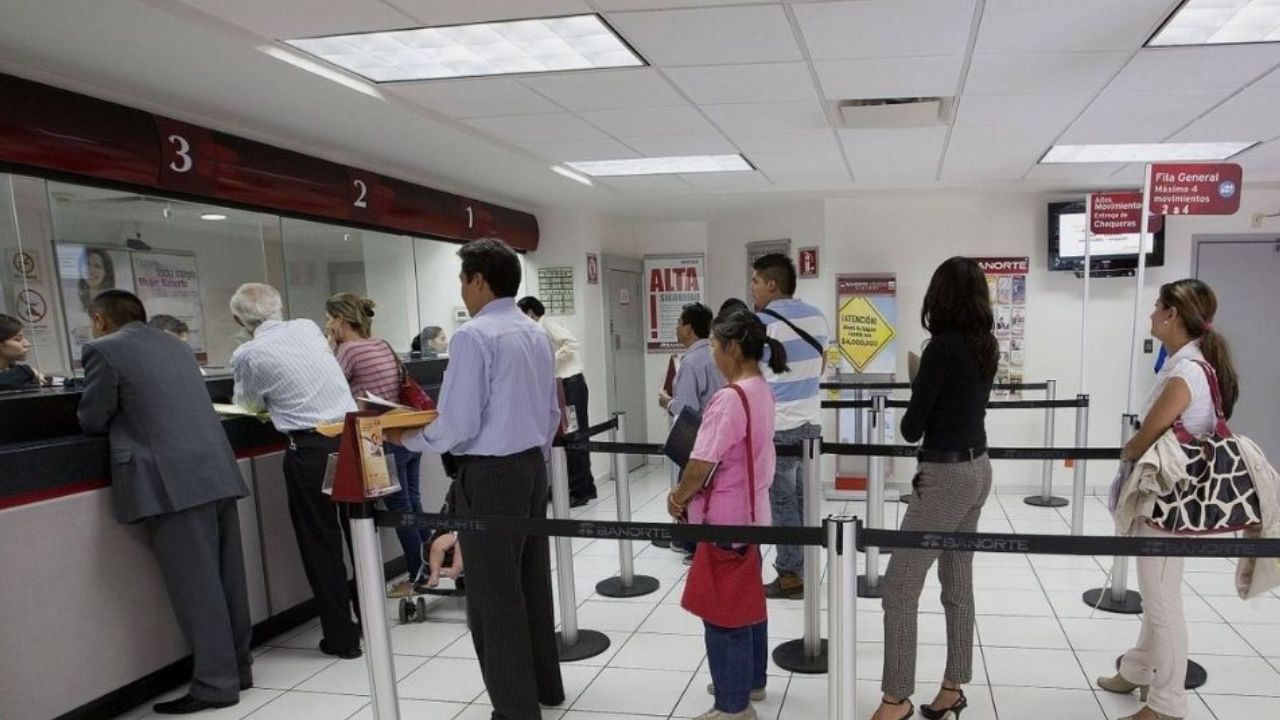 Bancos abiertos en la Semana Morazánica 2025: horarios durante este feriado