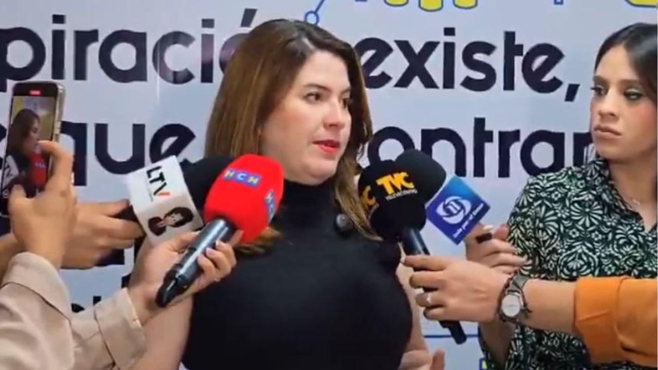 CNE revisa diseño de papeletas y sistemas para localizar materiales electorales