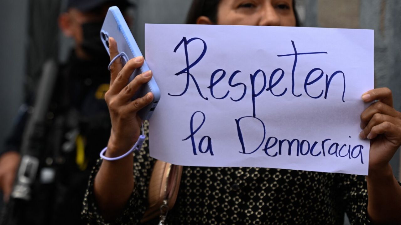 Informe revela que Centroamérica enfrenta un deterioro democrático