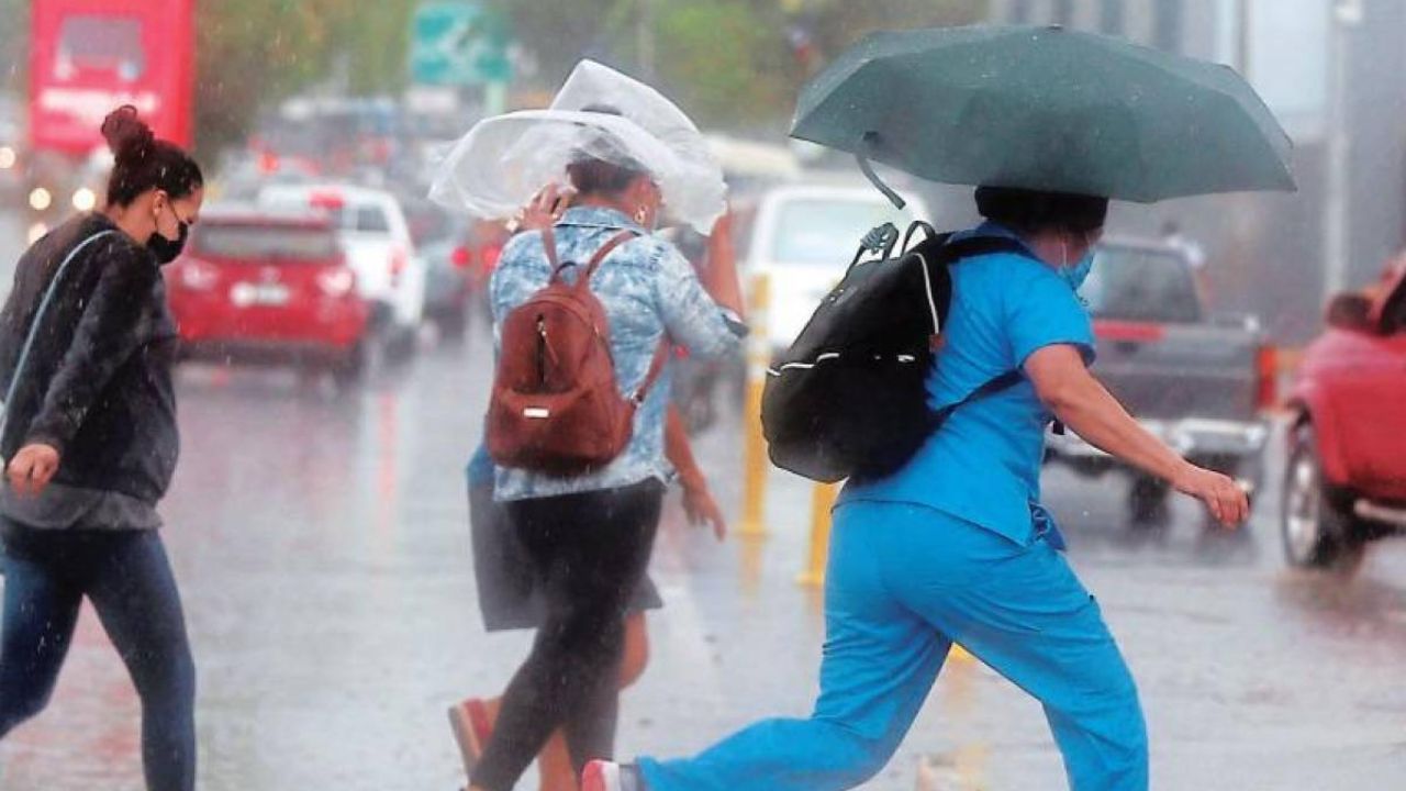 Anuncian nueva onda tropical que dejará fuertes lluvias en estas zonas de Honduras