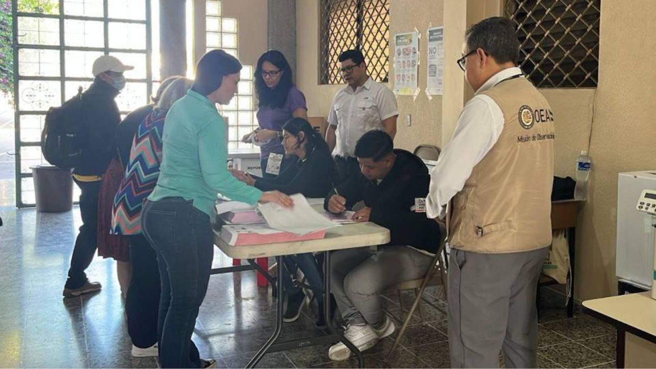 ¿A qué instituciones certificaron para observación electoral en comicios generales?