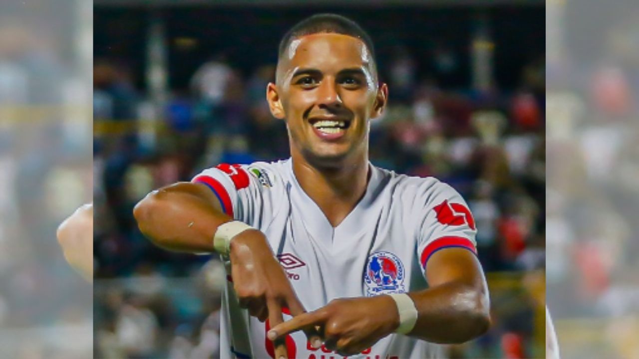 Olimpia remontó y luego, in extremis, venció a Génesis FC para retomar el liderato