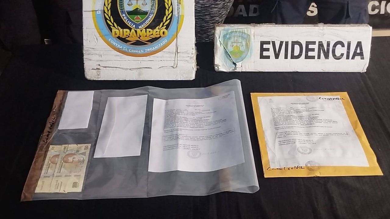 Capturan a hondureña implicada en red de extorsión dirigida desde centros penales
