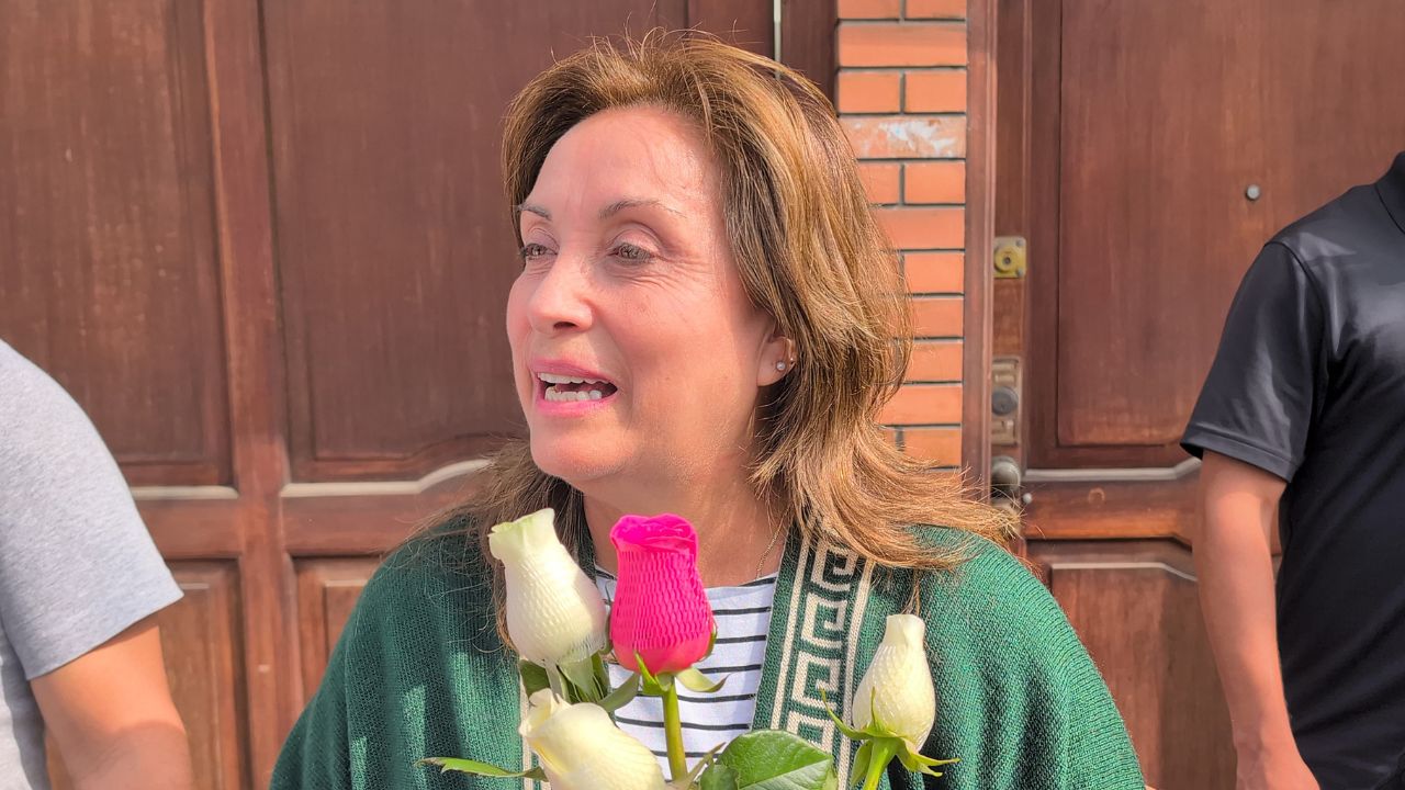 Expresidenta Dina Boluarte le desea 'todos los éxitos' a José Jerí, su sucesor