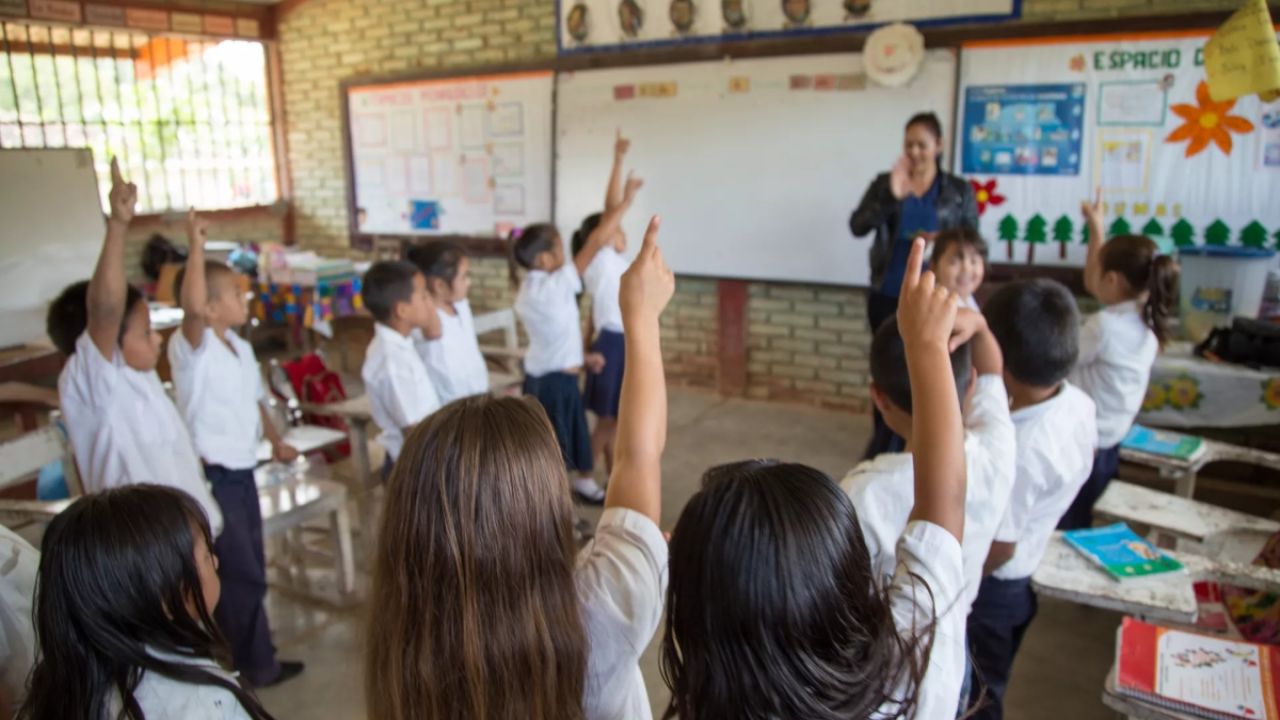 Educación anuncia cuándo serán graduaciones en escuelas: fechas de cierre de año escolar