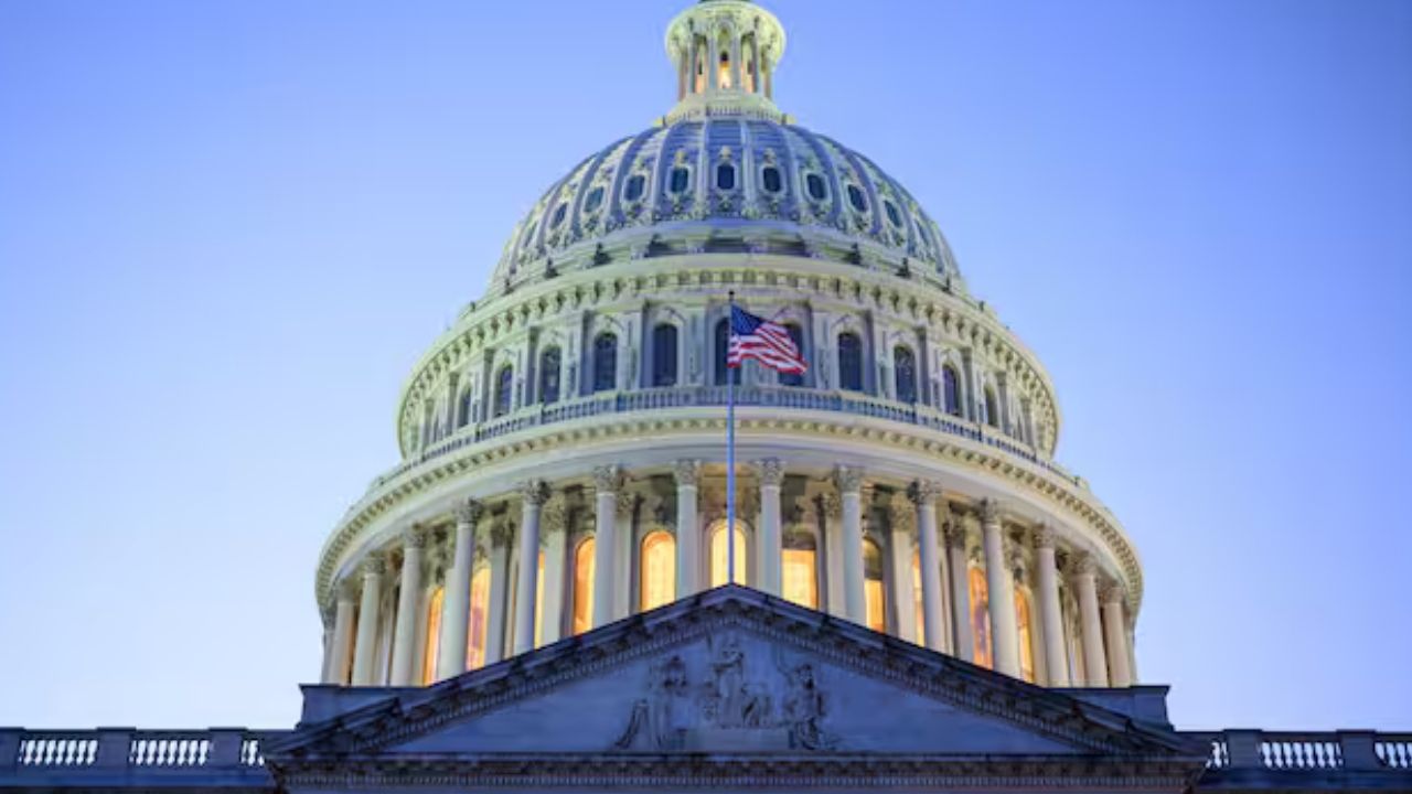 Estados Unidos entra en parálisis presupuestaria sin solución a la vista