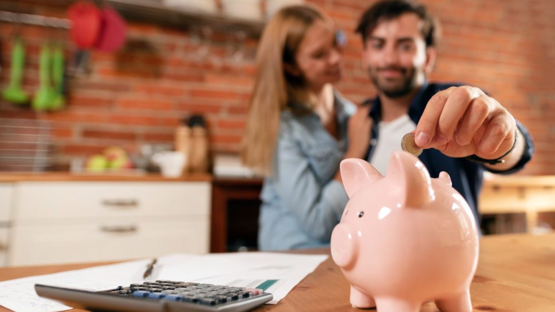 ¿Cómo pueden las finanzas salvar o destruir una relación de pareja?