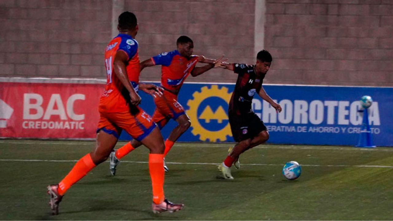 Jornada 14 Liga Nacional: Choloma vuelve al triunfo destrozando a Lobos UPNFM