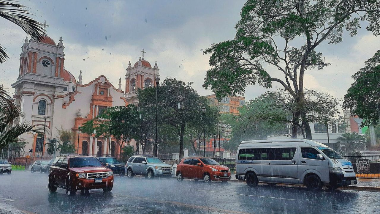 En estas zonas de Honduras habrá lluvias intensas con actividad eléctrica