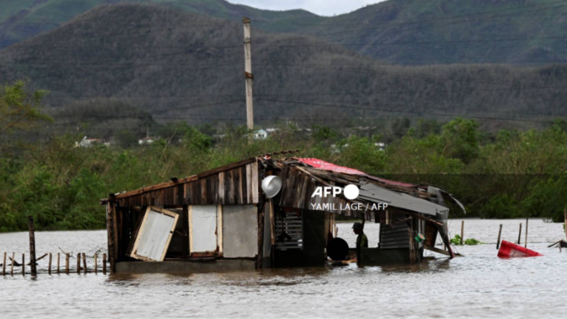 El poderoso huracán Melissa provoca 'daños cuantiosos' e inundaciones en Cuba