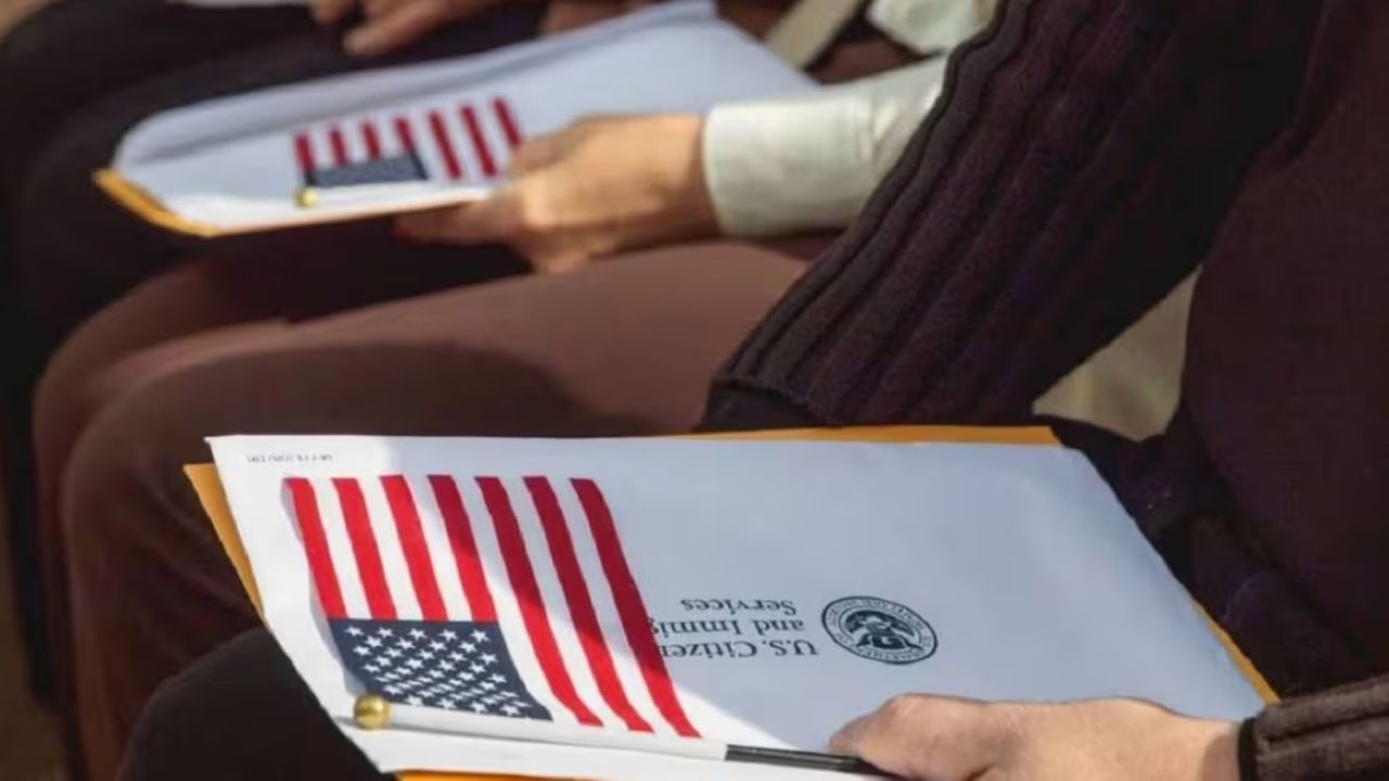 ¿Cómo es el nuevo examen para la ciudadanía estadounidense y cuántas preguntas tiene?