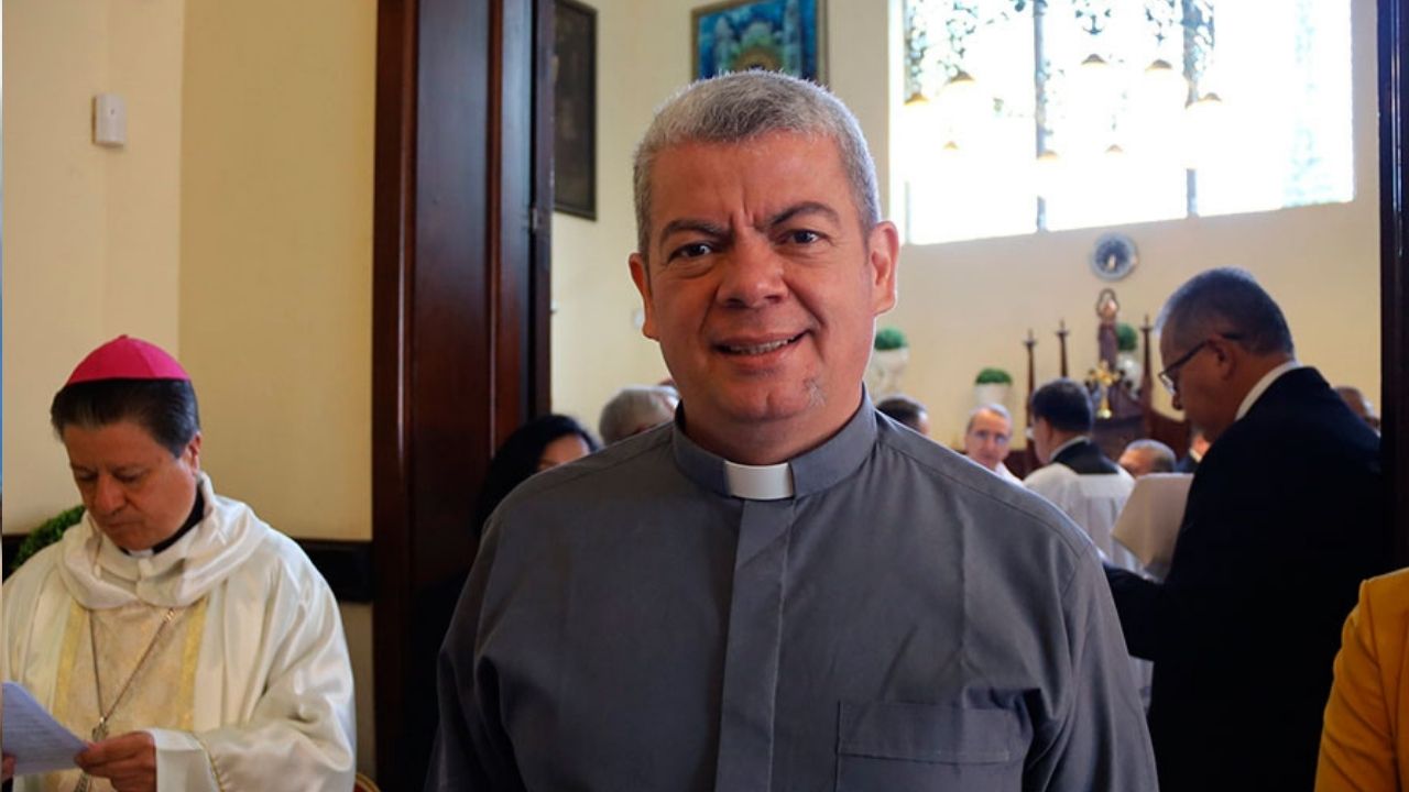 'La política es servicio, no circo ni corrupción',Monseñor Jenry Ruíz