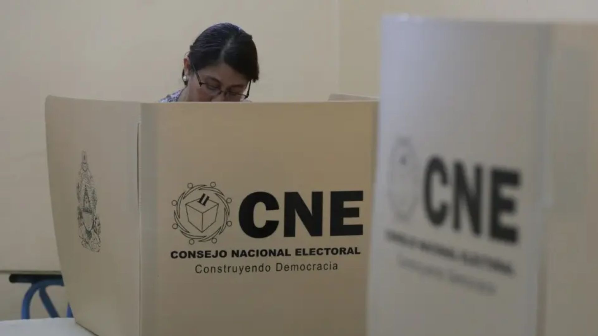 Editorial HRN: Participación ciudadana frente a conspiraciones políticas