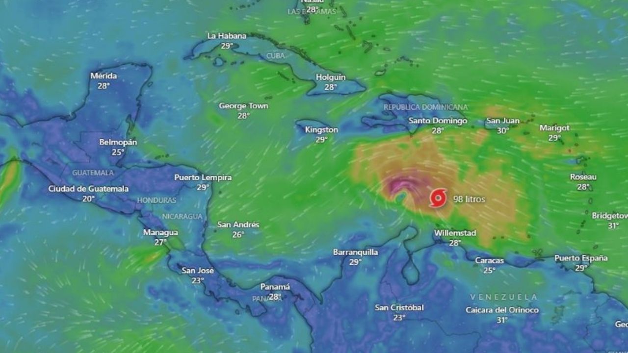 Jamaica bajo alerta por el huracán Melissa, que alcanza categoría 5 en el Caribe