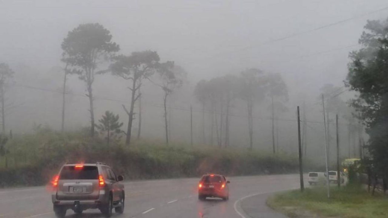 Emiten alertas por lluvias y anuncian con cuántos frentes fríos cerraría 2025