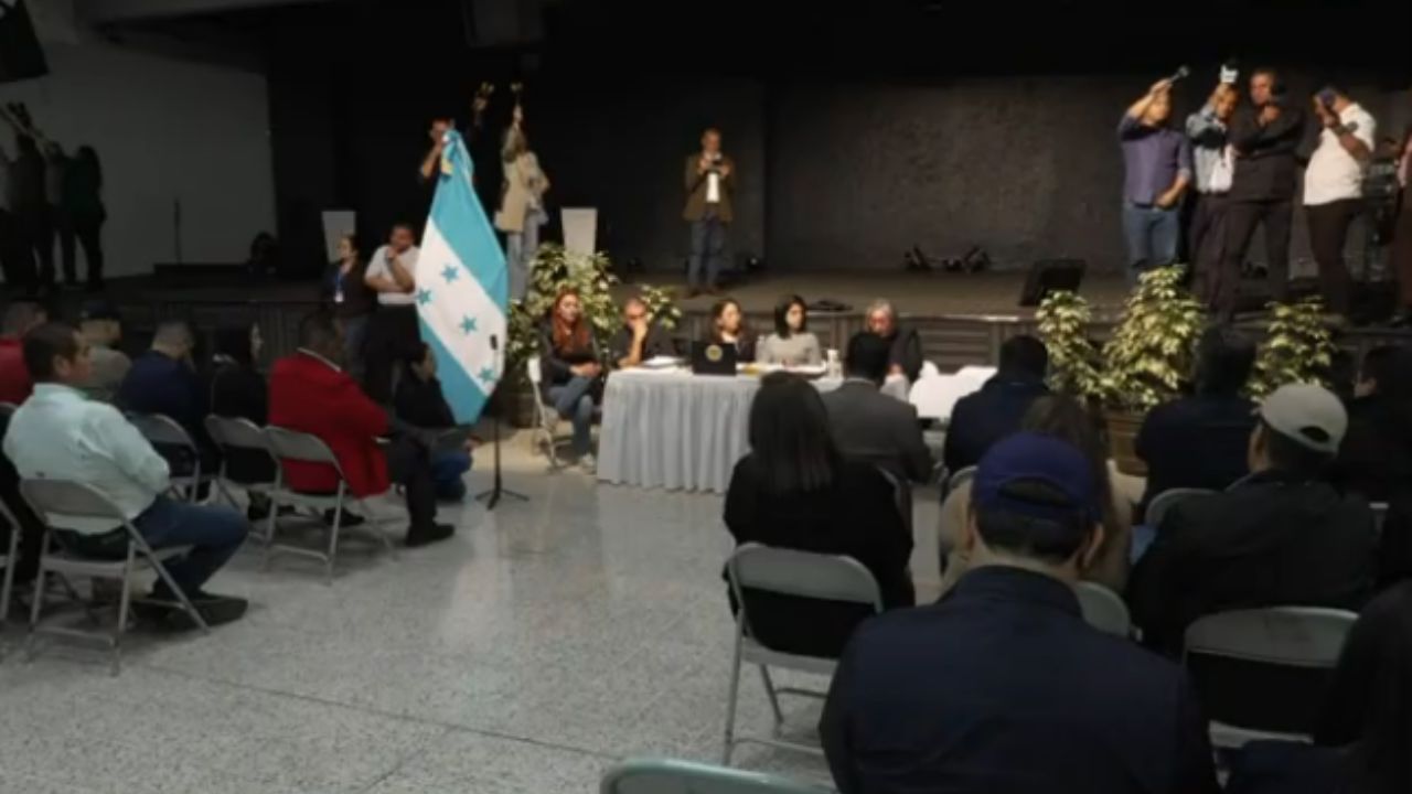 Diputados opositores aprueban anular acciones de la Comisión Permanente