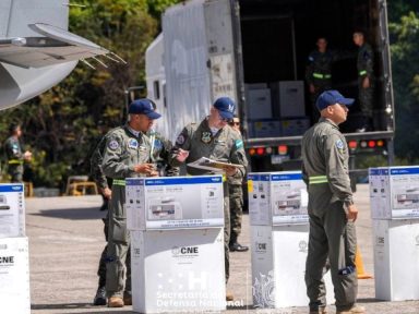 ¿Por qué empresa rechazó la adjudicación de traslado del material electoral?