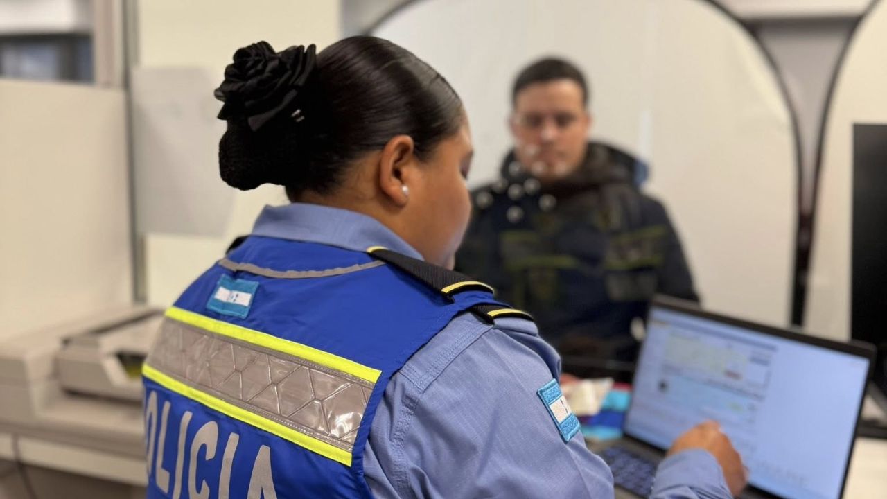 ¿Vive en España y busca renovar su licencia de conducir? Así puede hacerlo