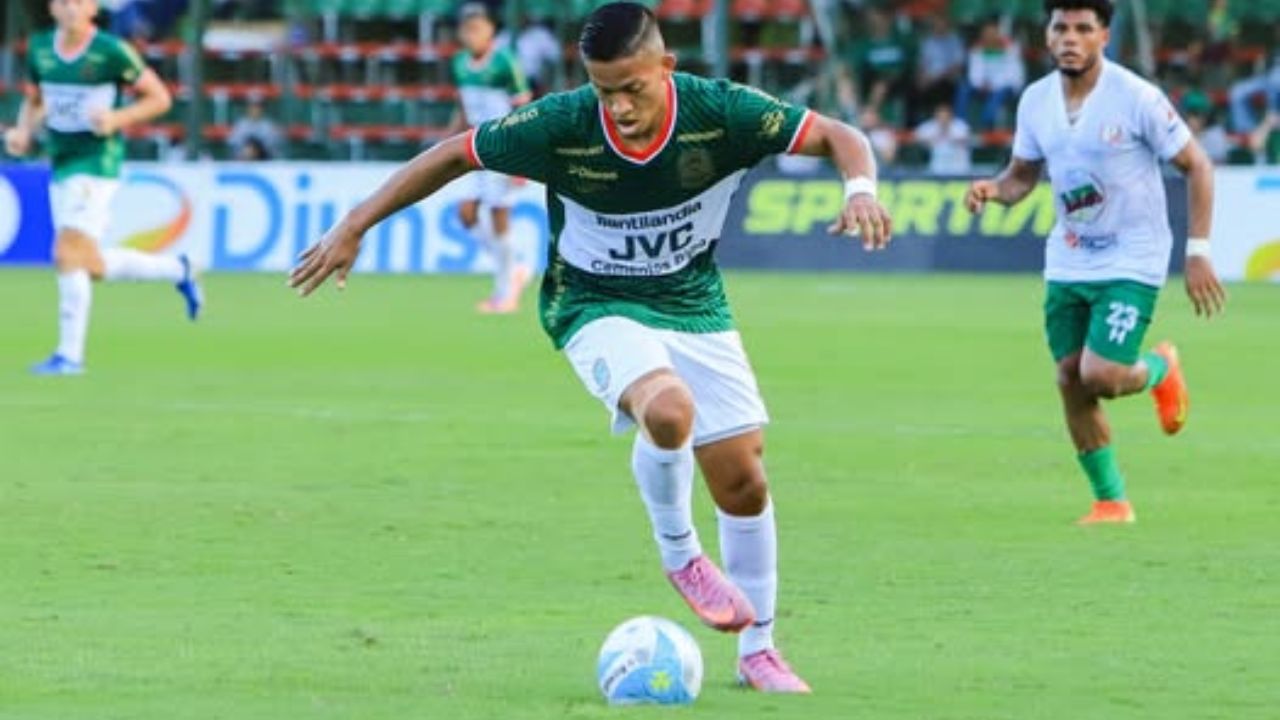 Rubilio Castillo le dio el triunfo a Marathón ante Platense in extremis