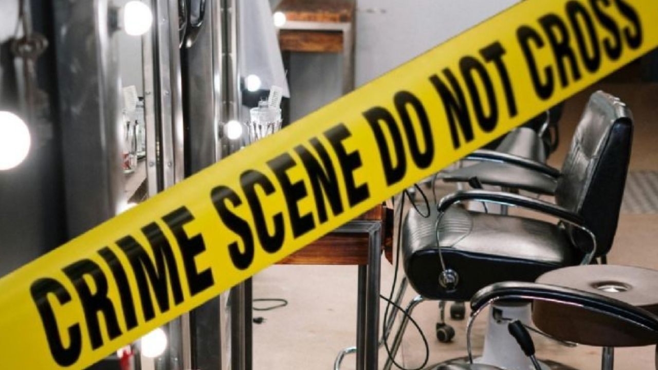 Prestamistas atacan barbería por deuda y matan a niño de 8 años