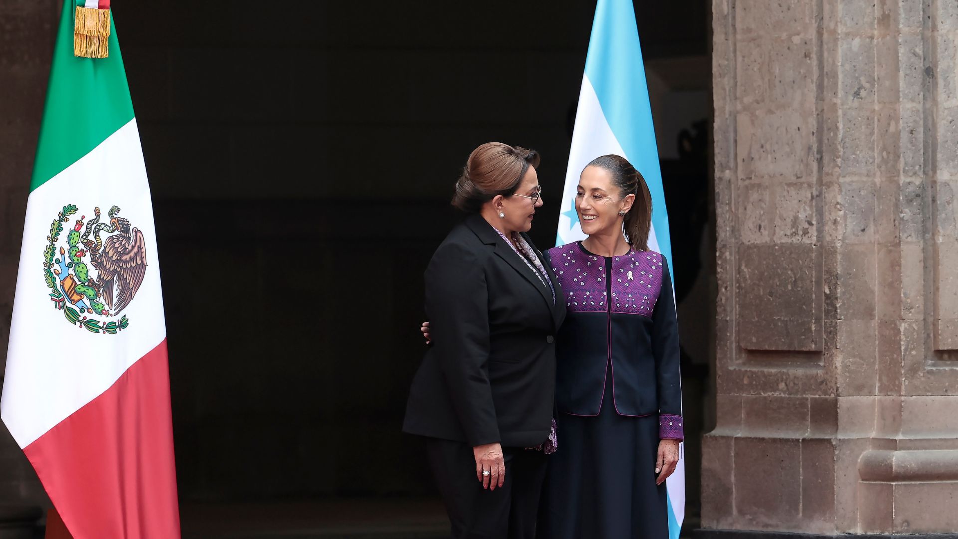 Imagen de 'Voluntad popular debe prevalecer': Sheinbaum a Castro sobre elecciones en Honduras