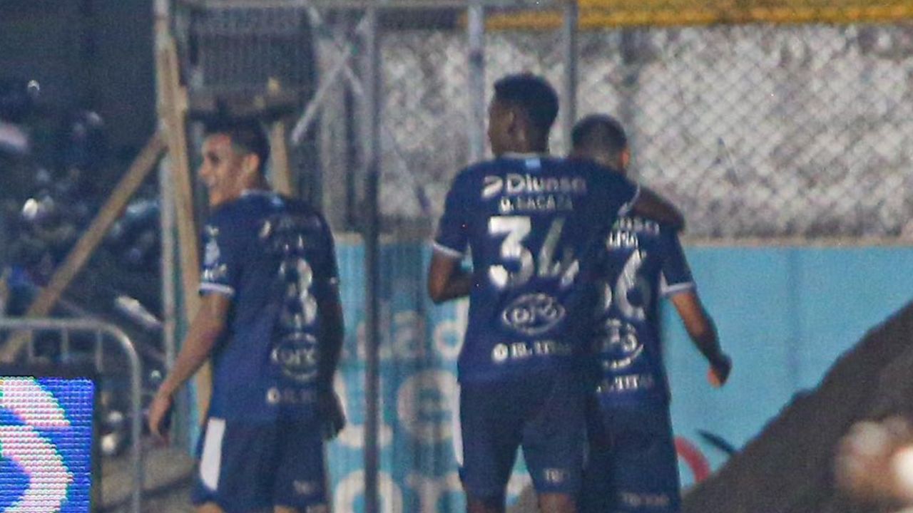 Motagua remonta y se queda con los tres puntos ante Olancho FC